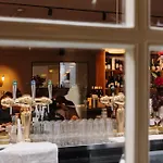 Metzlr House 4* هارلم