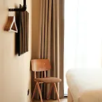Metzlr House فندق
