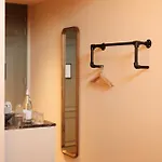 Metzlr House فندق