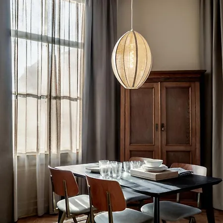 Metzlr House 4*