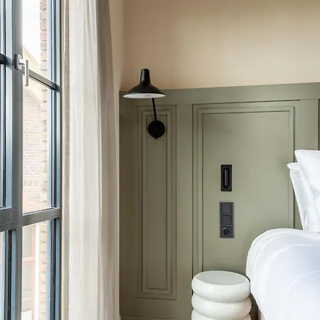 Metzlr House 4* Haarlem