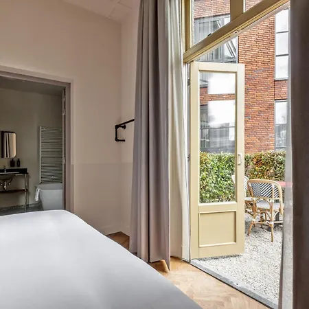 Hotel Metzlr House 4*