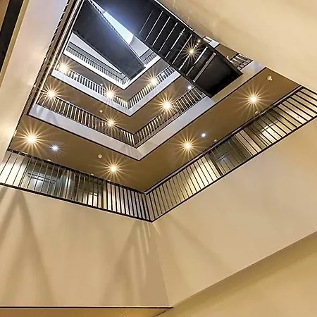Metzlr House 4* Haarlem