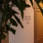ホテル Metzlr House 4*