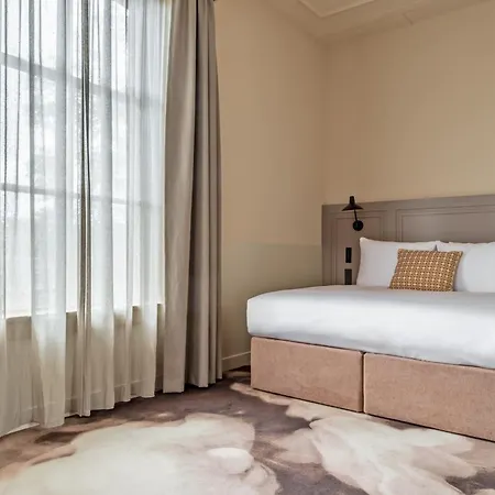 Metzlr House Hotel