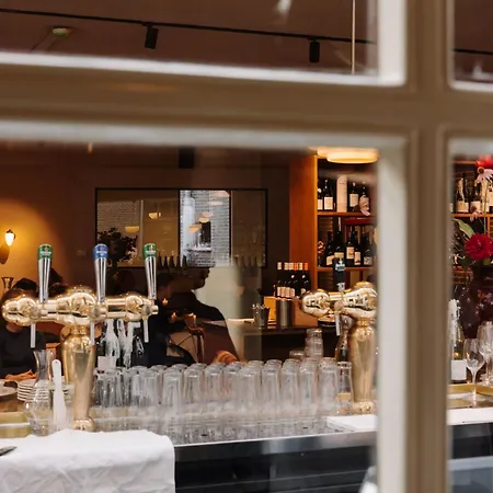 Metzlr House 4* Haarlem