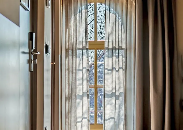 Metzlr House Otel 4*